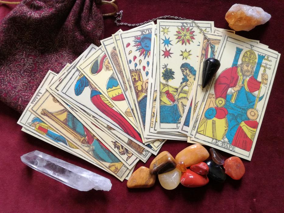 Tarot Crystals Pendulum