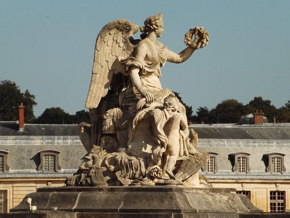 absolutely beautiful Versailles Statue