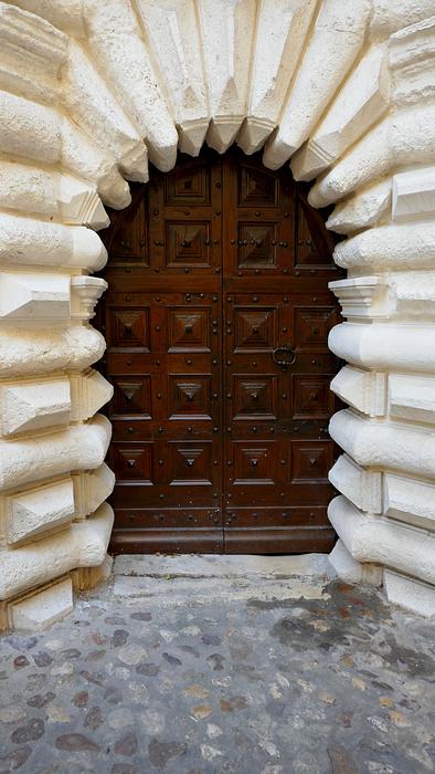 Door Uzes 1 Rue Saint Etienne