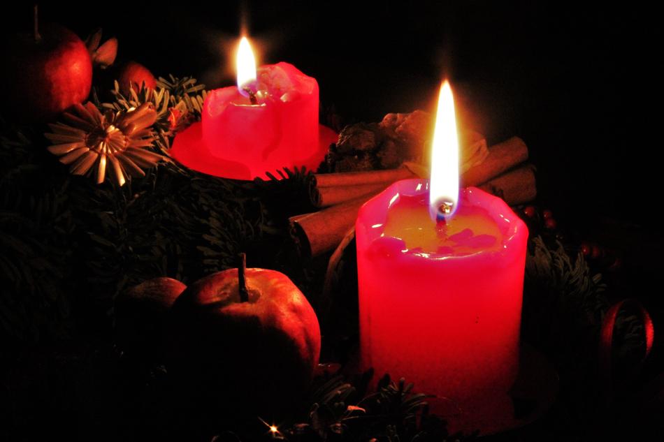 Second Advent Red Candles