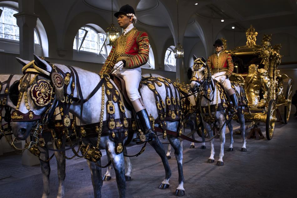 Carrozza Horse Jockey
