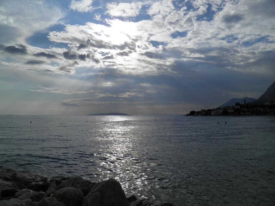 clouds sea mountains view landscape