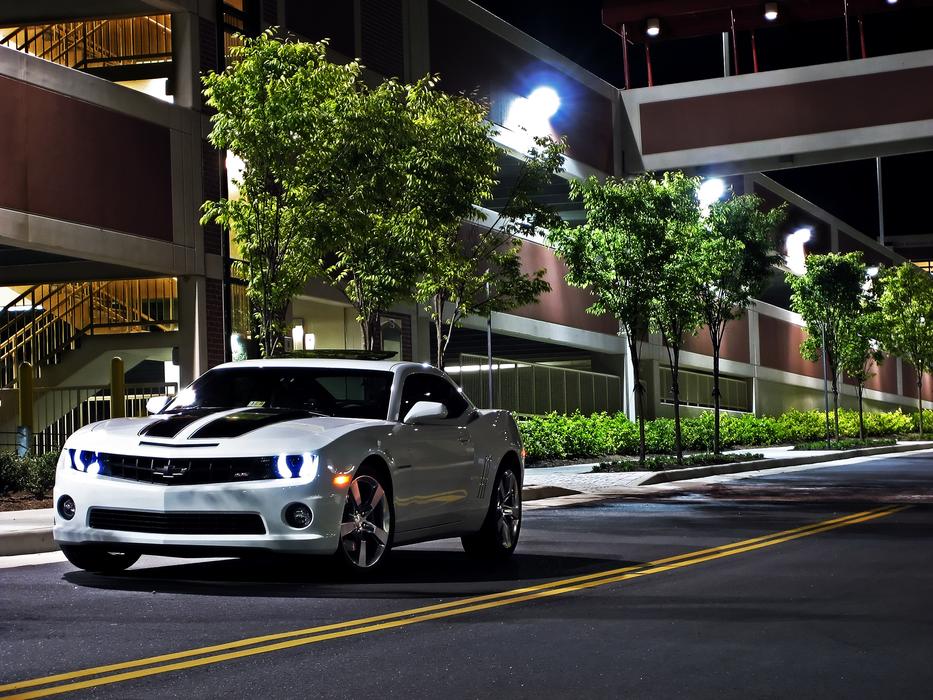 Camaro Car Night