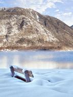 Bank Winter Lake