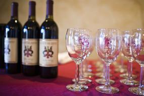 wine glasses wine table centerpieces