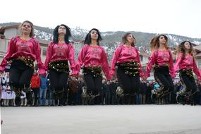 turkey dancing girls