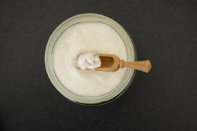 white sweet coconut oil