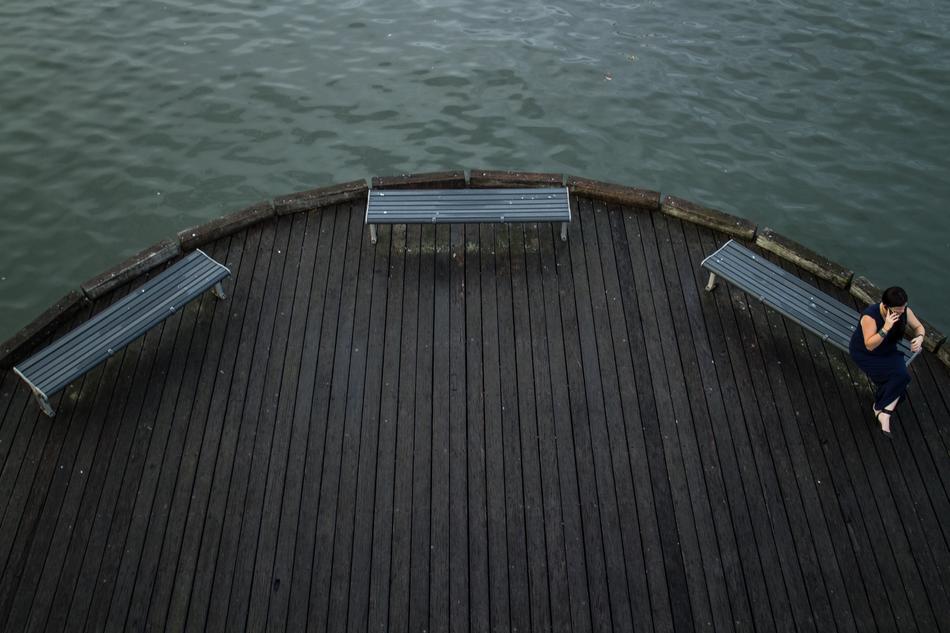 benches people the sea