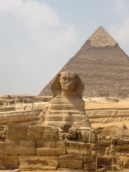 the sphinx near the pyramids