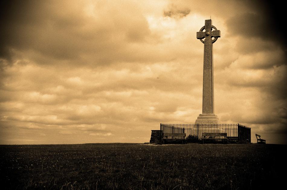 Cross Tennyson Moody