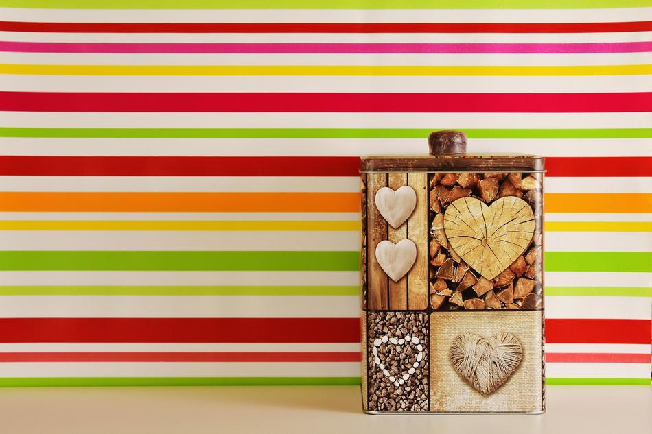 cookie box with hearts