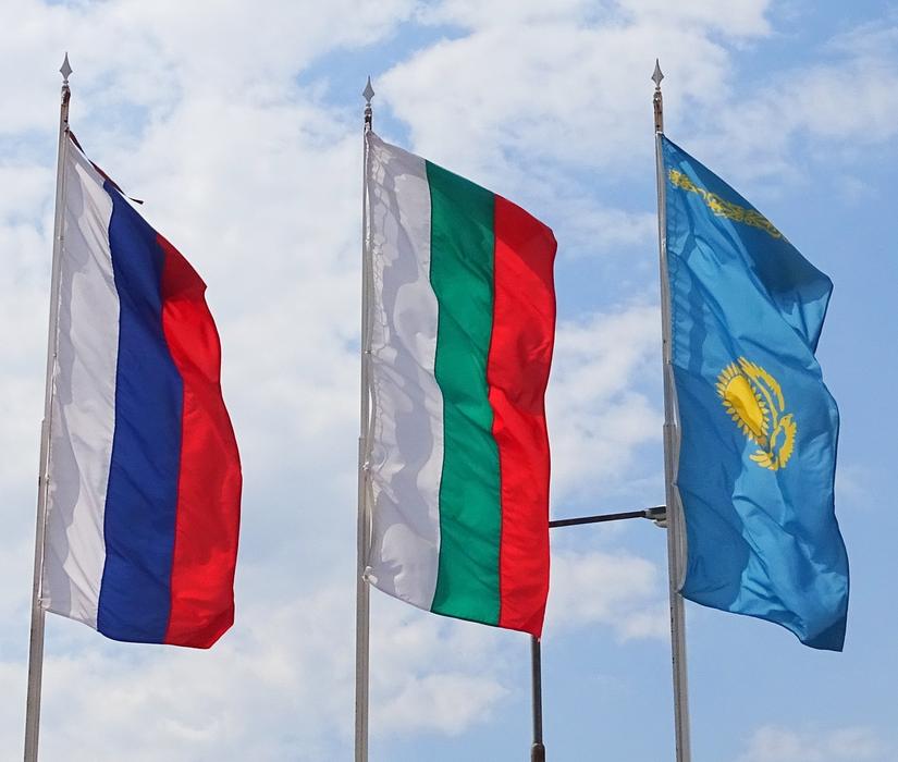 Flags Russia Bulgaria