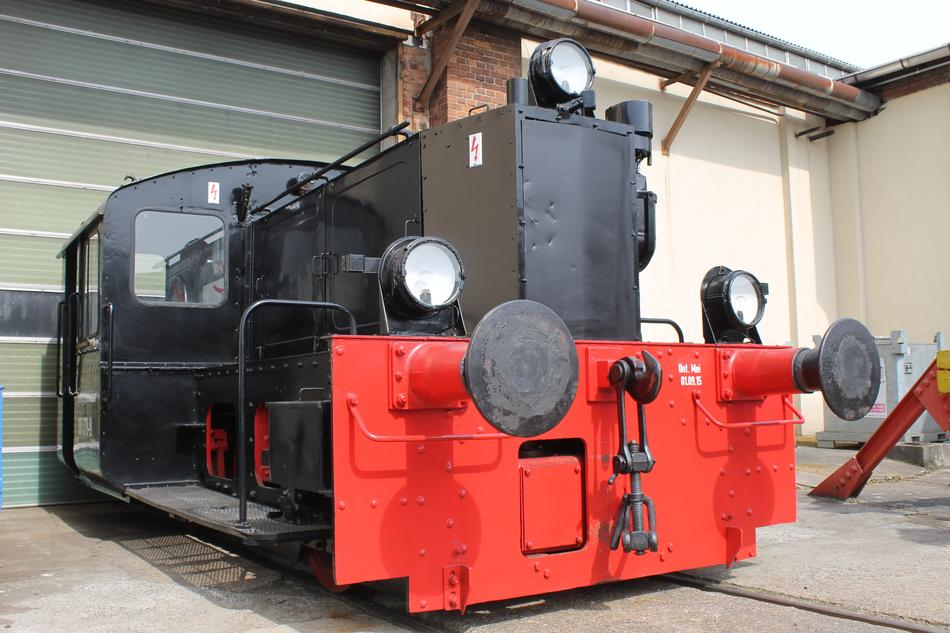 Train waiting black red