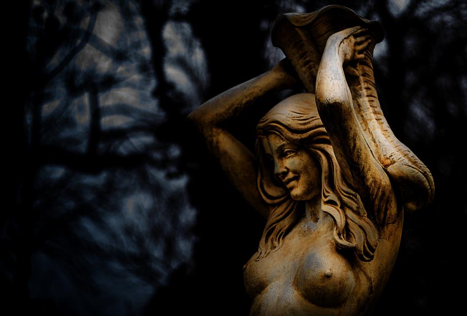 Woman Statue Sculpture