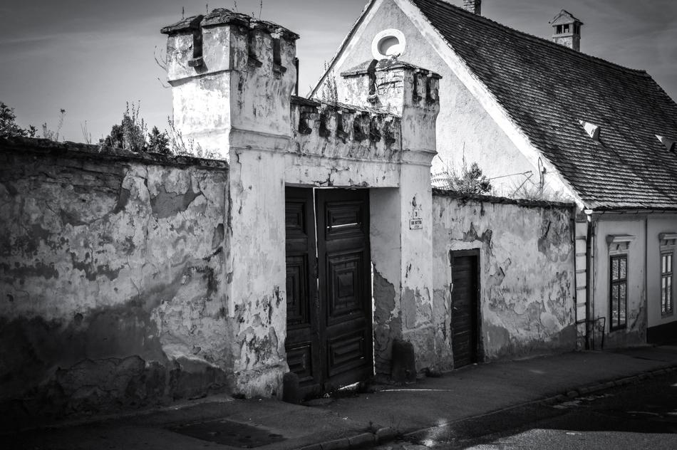 Sümeg Street Old Black And