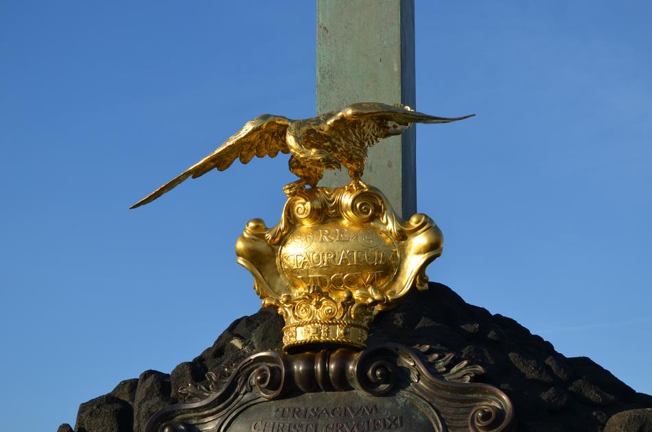 gold sculpture on the roof