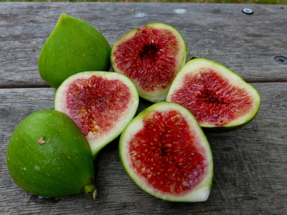 tropical fruit is healthy