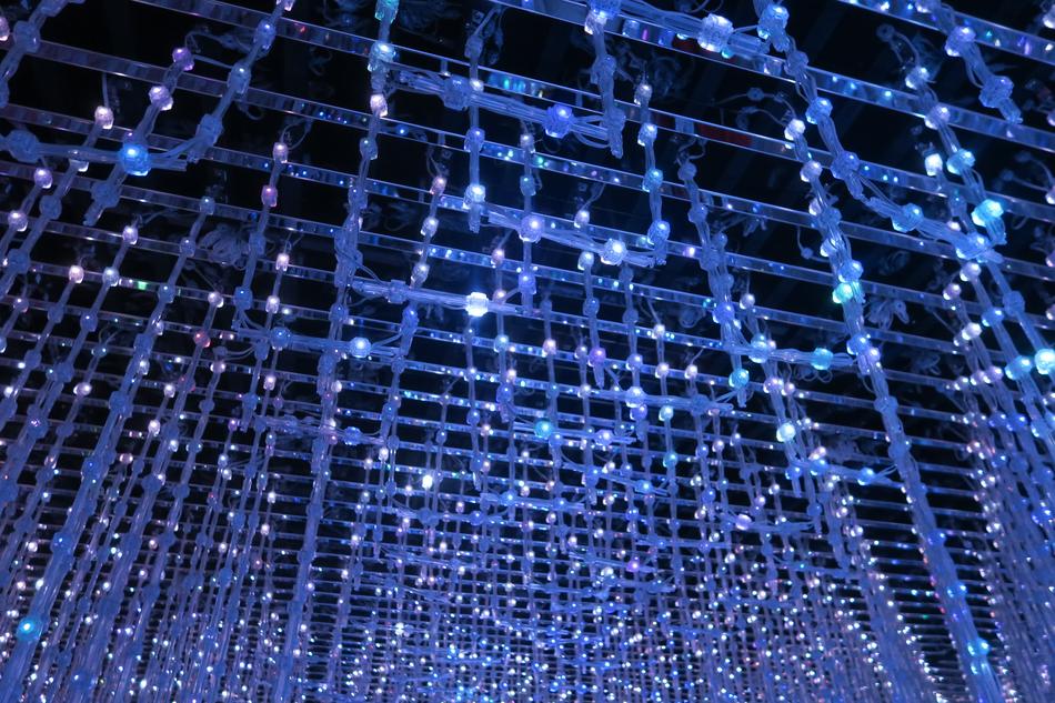 blue lines pattern