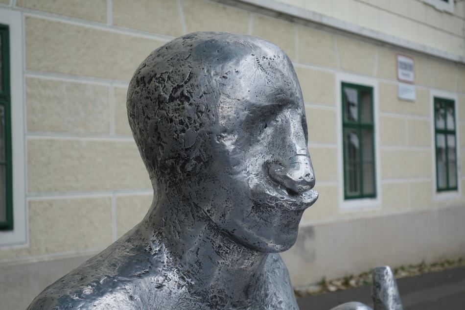 silver metal sculpture