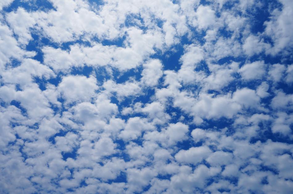 cloudy beautiful sky with sunshine