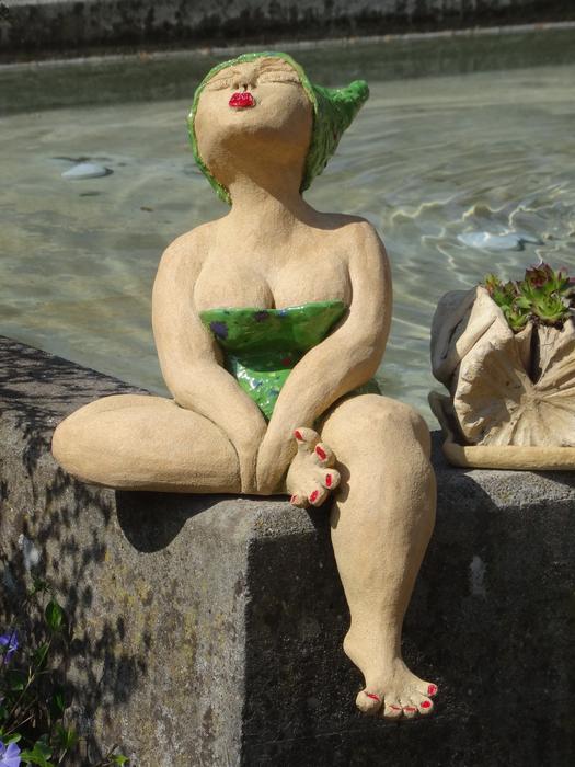 Art Sculpture Woman