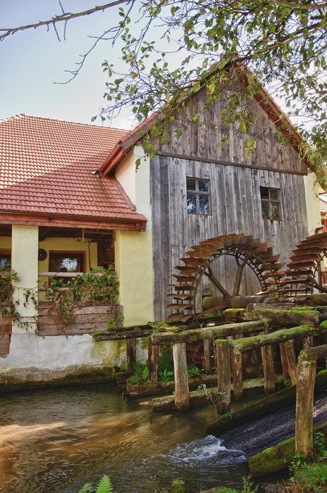 sea mill by the houseс