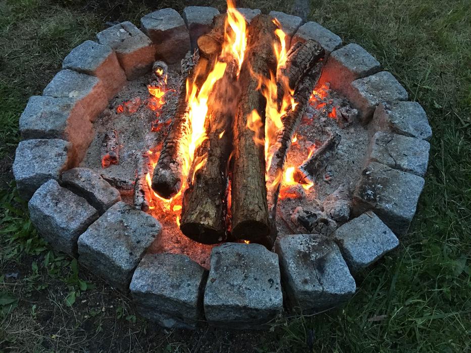 green rock fire