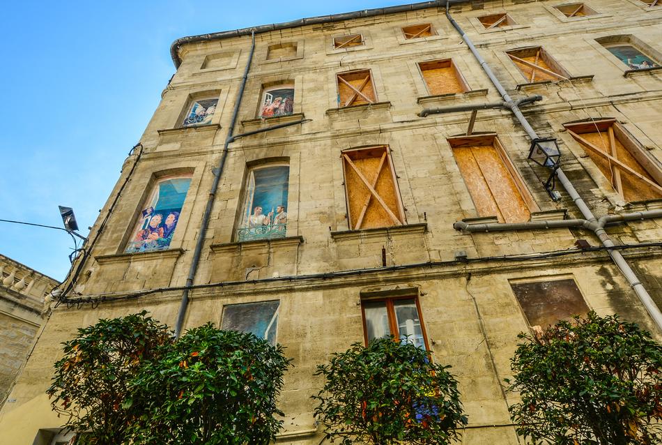 Windows on building in Avignon