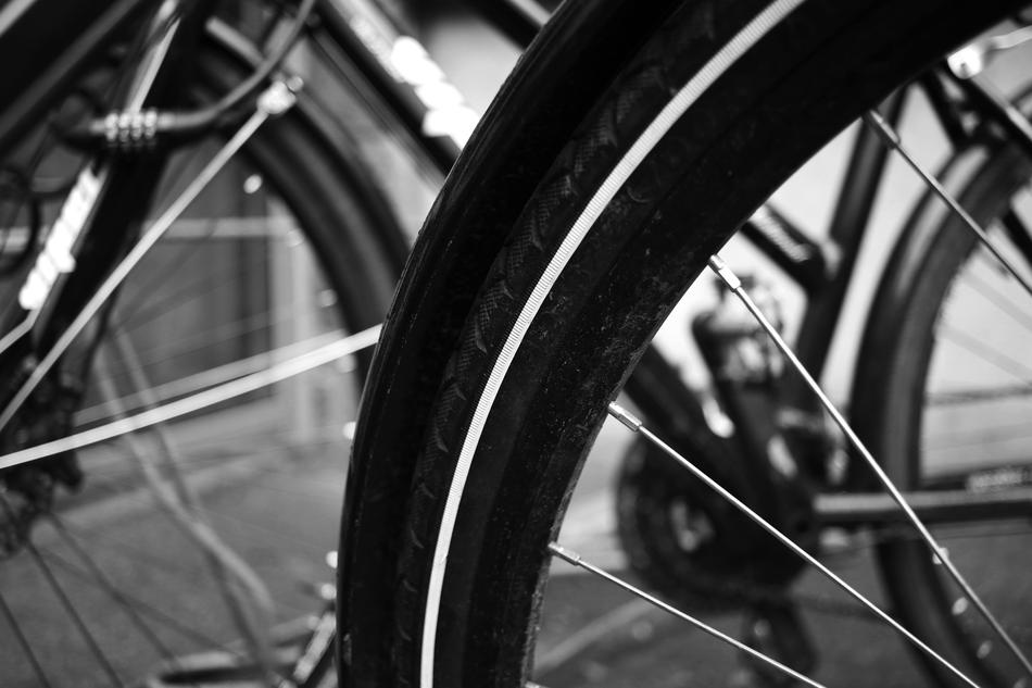 bicycle black wheel