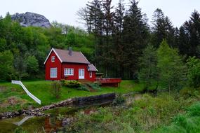 red House Summer