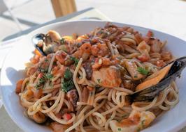 Vegetable spaghetti with meat
