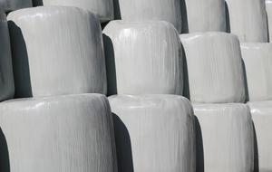 White straw bales