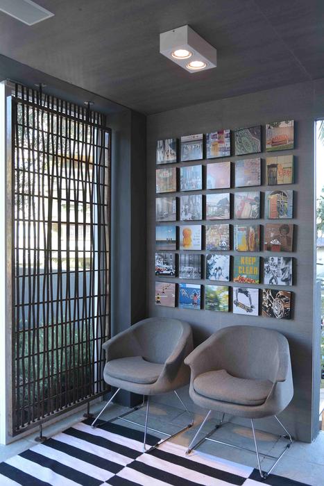 Frames Armchairs