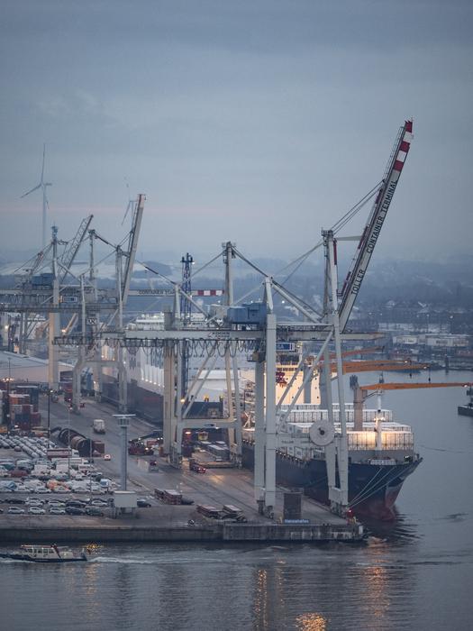 central port of Hamburg