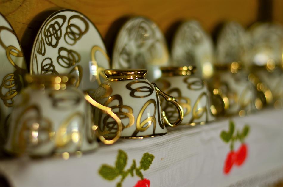 macro photo of beautiful turkish coffee cups