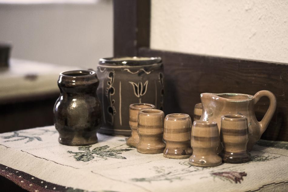 Glasses Mugs Apartment
