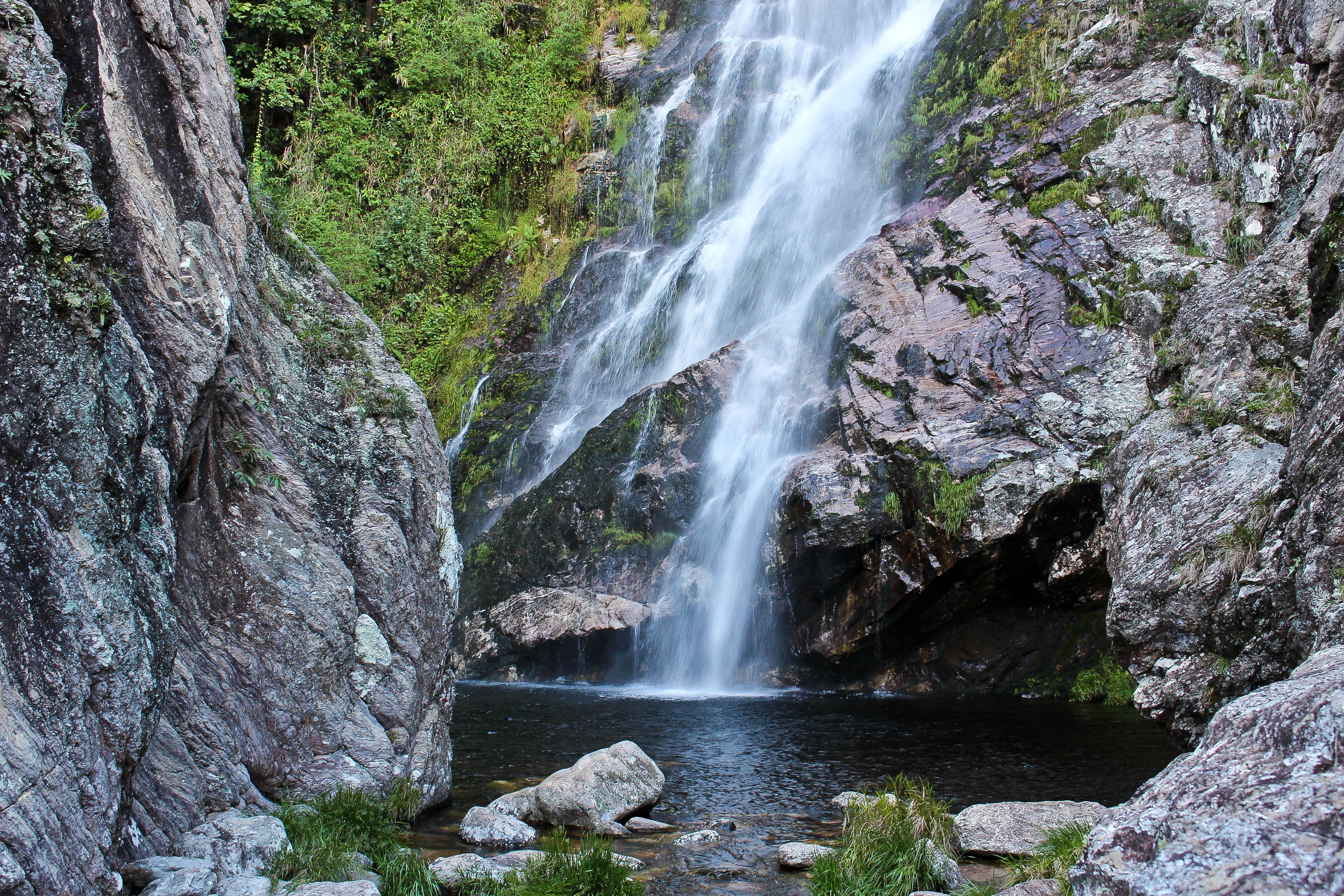 Парк водопадов. Водопад Эдельвейс Киргизия. Водопады Эдельвейс в Сочи. Парк водопадов Менделиха. Эдельвейс парк водопадов Менделиха.