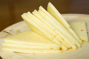 sliced white cheese