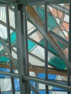 geometric architecture of the Louis Vuitton Museum in Paris