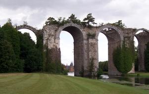 arch stone park view