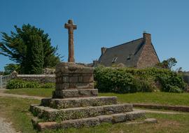 view beautiful cross tower