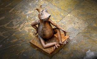 Gargoyle Frog Sculpture