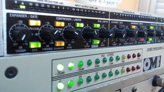 green light radio equipment