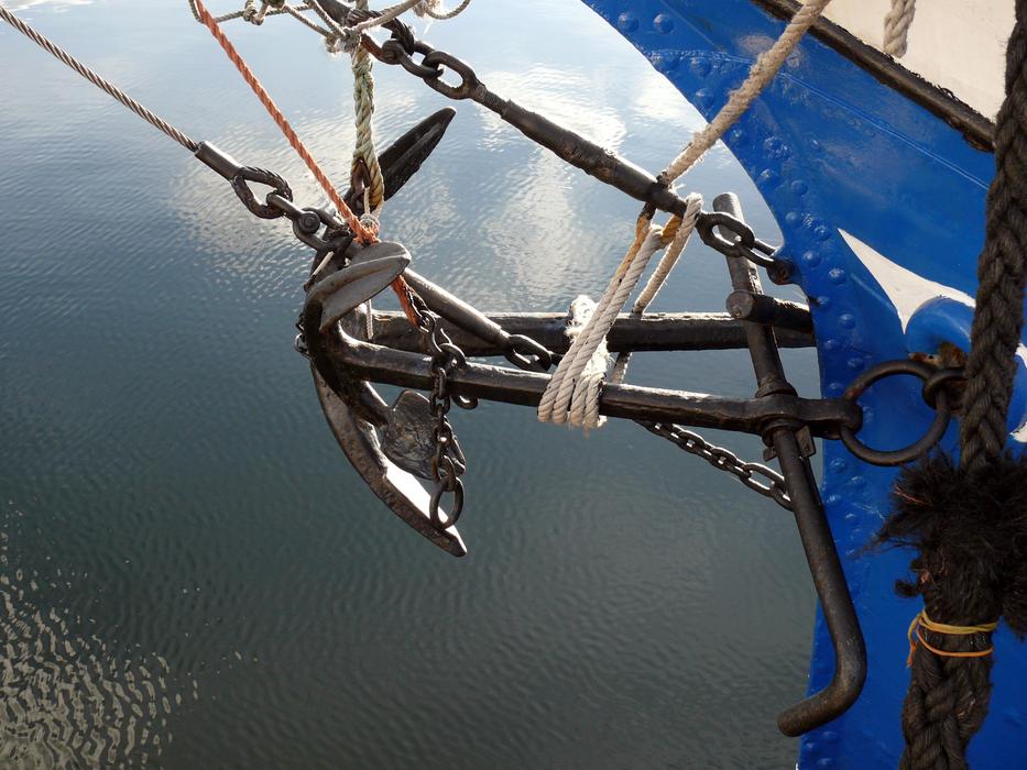 parachute iron rope