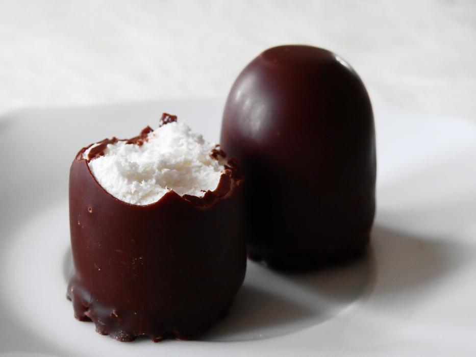 Chocolate sugar dessert
