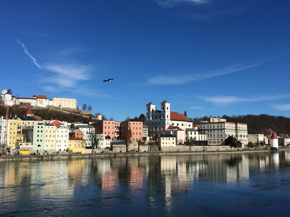 Passau street Sun Winter