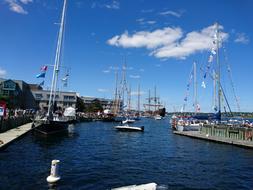 Ocean port boats