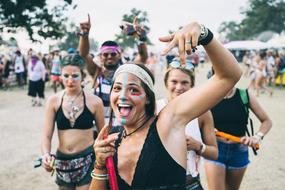 People Girls festival art