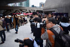 photo crowd of photographers