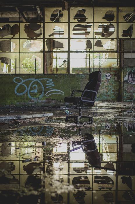 photo of old Chair in abandoned